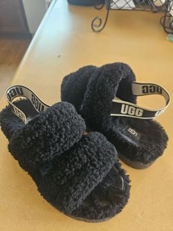 UGG Fluff Yeah women's slippers size 8