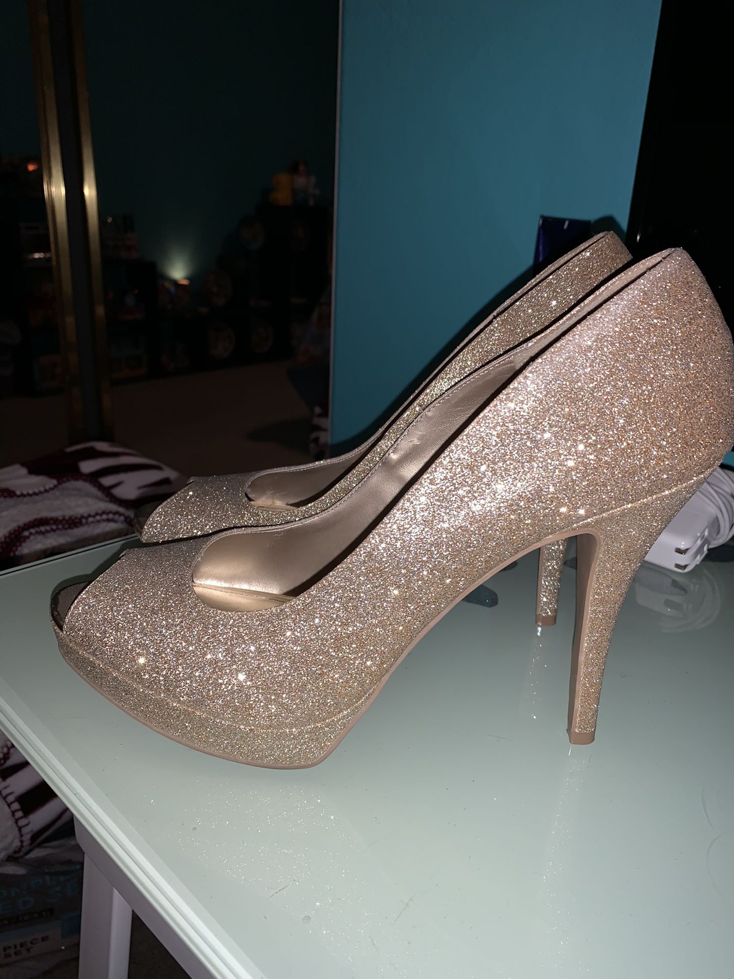 Gold sparkle high heels