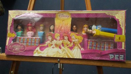 Enchanted Tales Pez dispensers Disney princesses