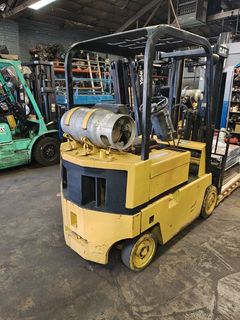 Used Caterpillar Forklift