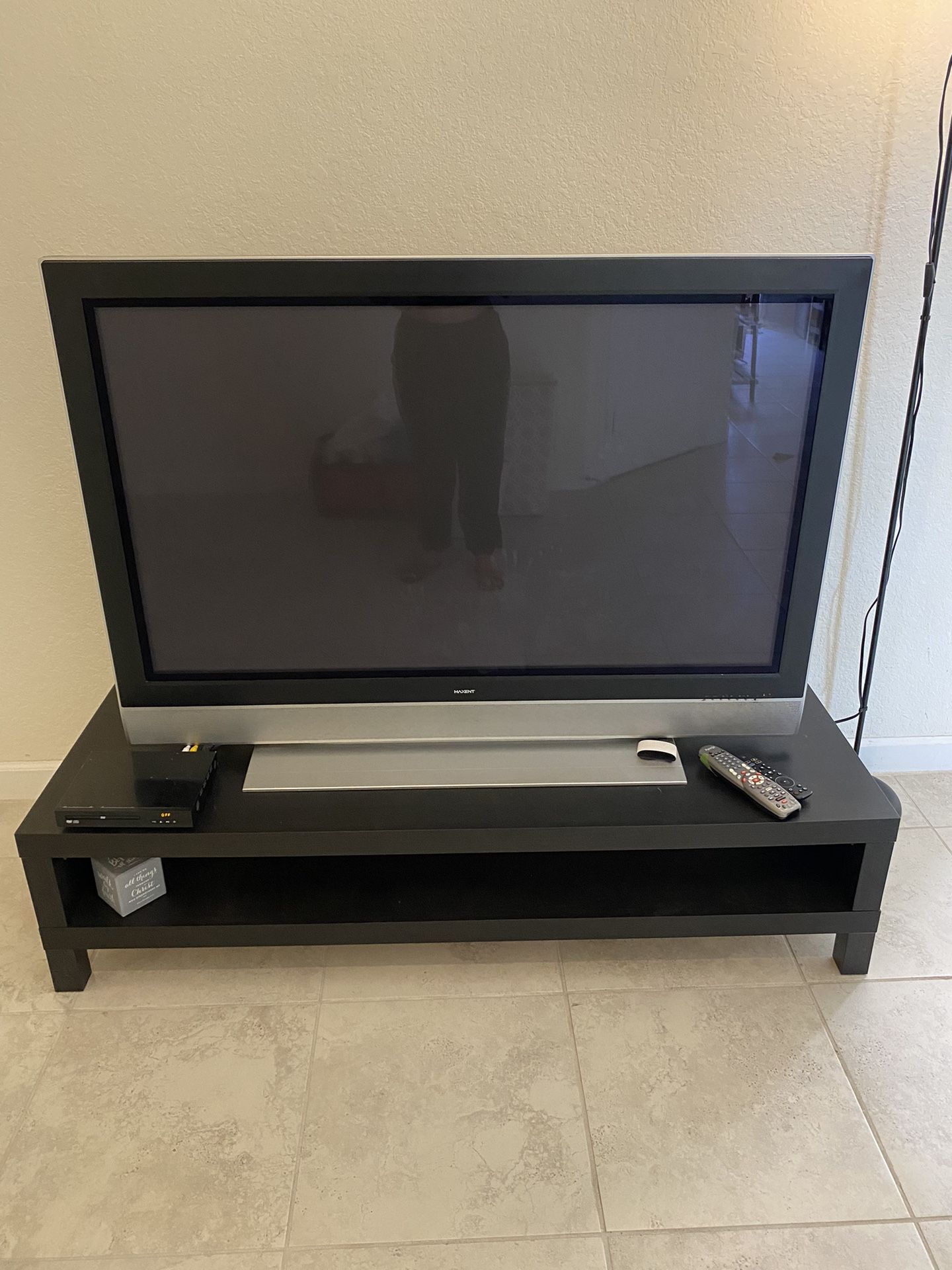 FREE Maxent 50 Inch TV (NEED IT GONE ASAP)