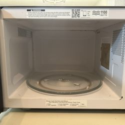 Panasonic Microwave 1100 Watts