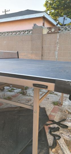Ping Pong Table with cover **READ DESCRIPTION**