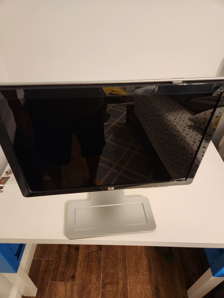 HP 22 inch monitor