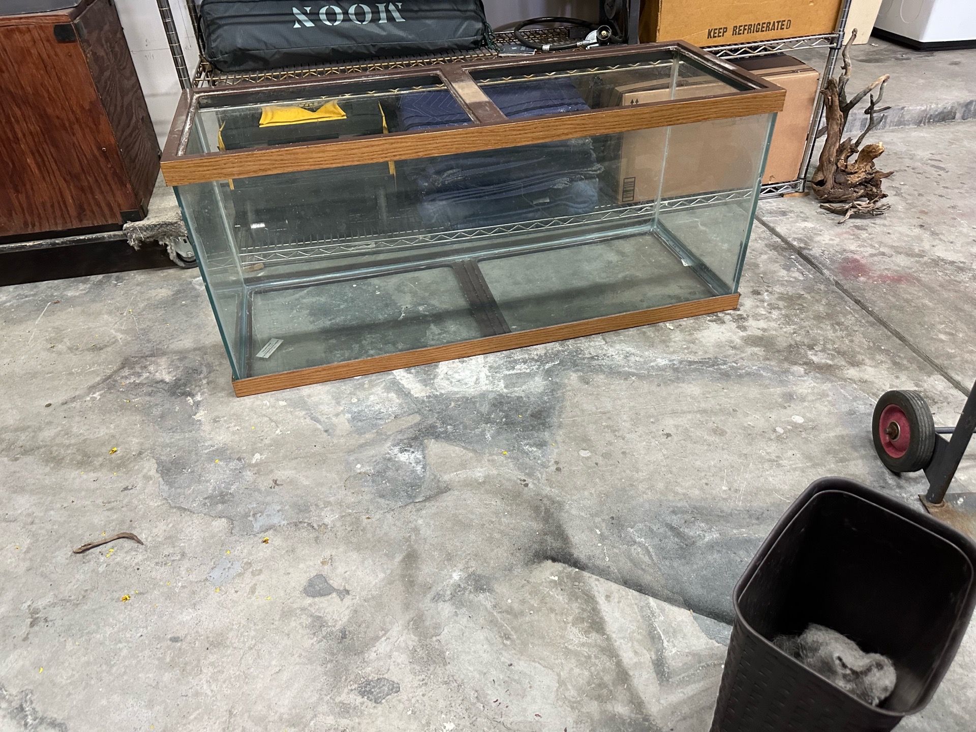 4’ fish tank 75 gallon