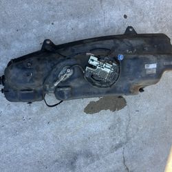 Mercedes Benz Sprinter  Def Tank And Pump