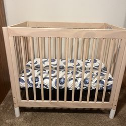 Babyletto Gelato Mini Crib + Newton Mattress