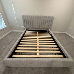 Cama Queen Gris Sin Colchón 