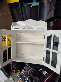 Bathroom cabinet