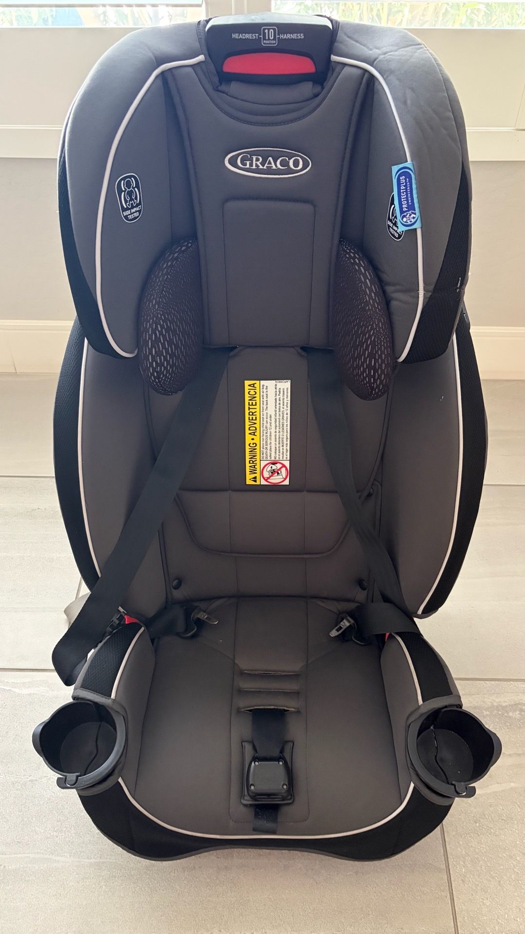 Graco SlimFit 3‑in‑1 Car Seats (2 Available) – Excellent Condition
