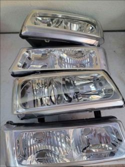 03-06 Silverado Avalanche Headlights LUCES MICAS FAROS Calaveras Focos