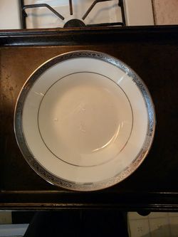 Signature PLATINUM Noritake Bowls