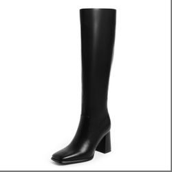 Women’s boots Size 8