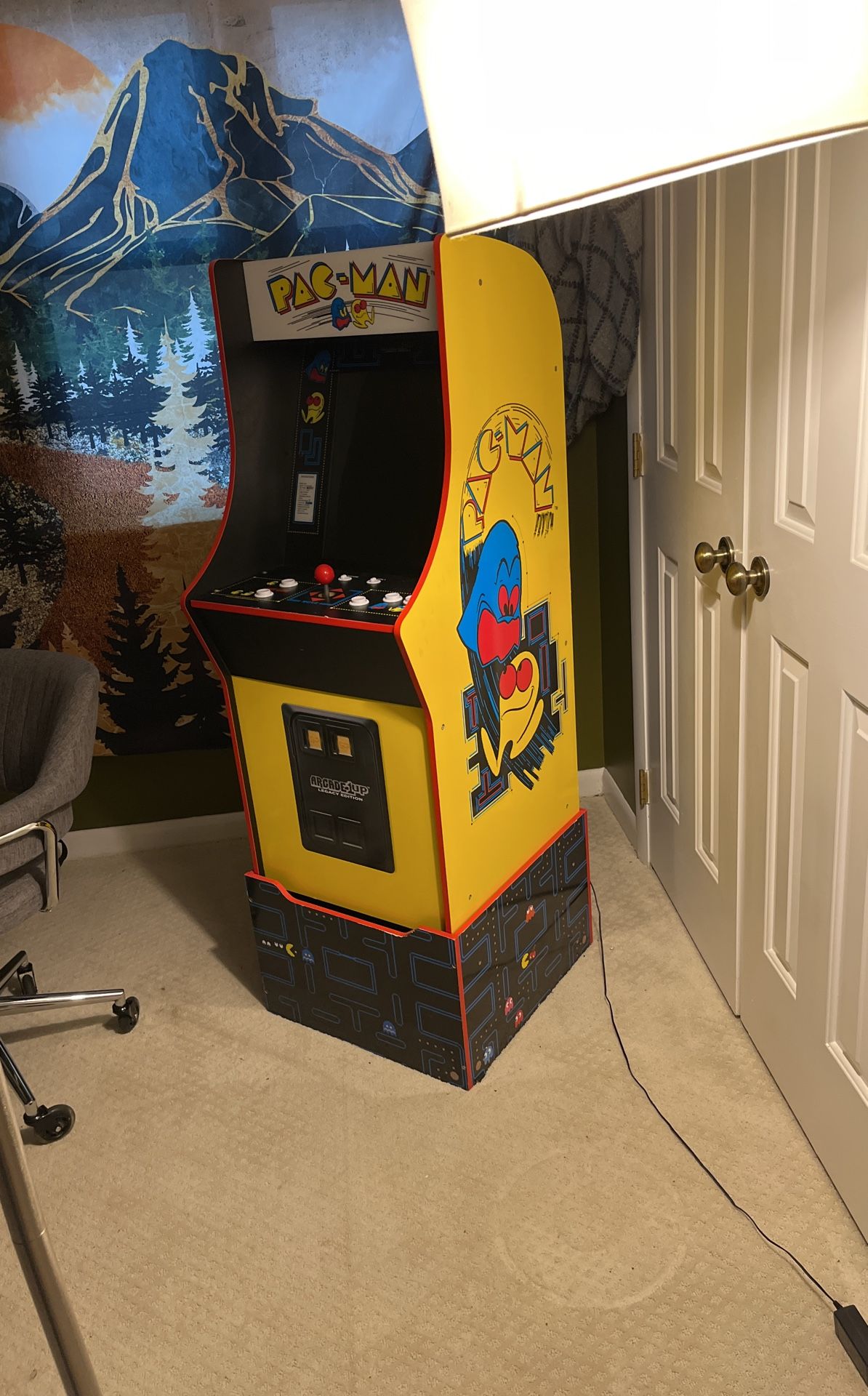 Retro Arcade / PAC Man Machine