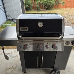 Weber Genesis II 3 Burner Plus Side Burner LP Grill