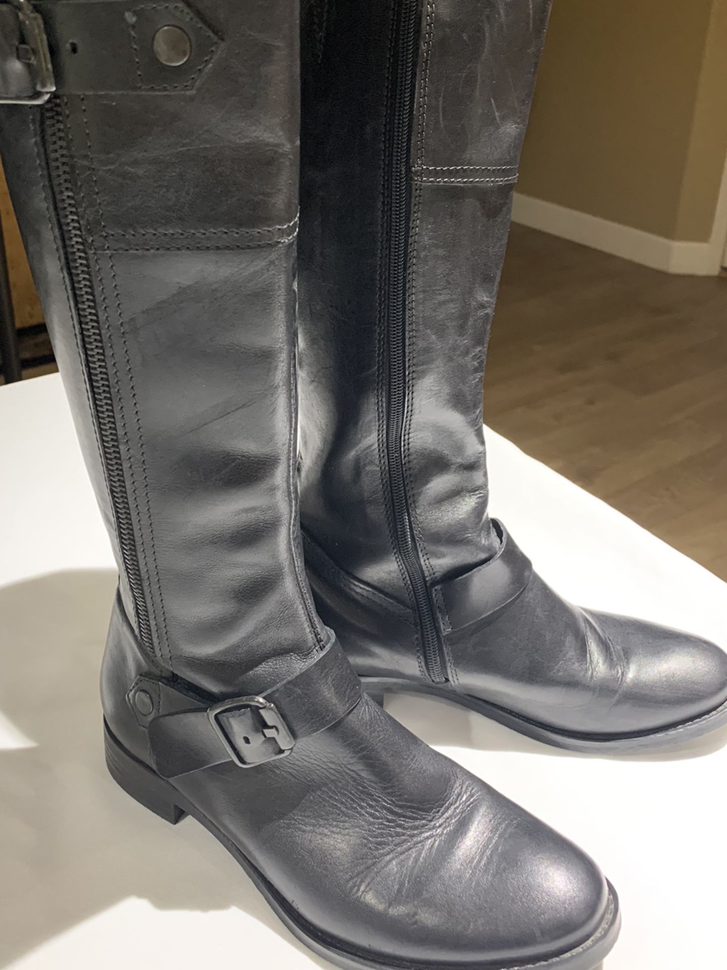 ALDO Women’s Black Leather Boots Size 7