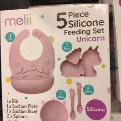 5 Piece Feeding Set In Spring Hill