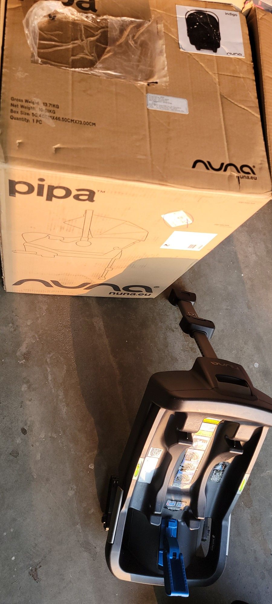 Nuna PIPA Black Infant Baby Car Seat With Infant Insert And Base
