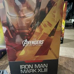 Hot Toys Avengers Age Of Ultron Mark 43 Diecast 1/6