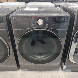 WEEKEND SPECIAL! LG 7.4 TurboSteam Gas Dryer W/ SMART Dry Technology 