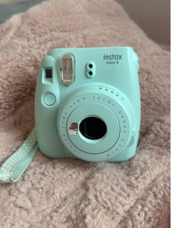 Instax mini 9 (case included)