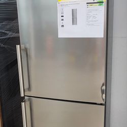Bottom Freezer Refrigerator 