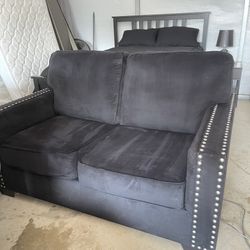 Love Seat 