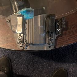 Smith & Wesson M&P 9 Shield Holster