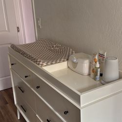 Changing Table Topper And Insert