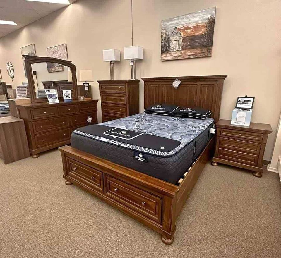 Flynnter Queen Storage Panel Bed / Dresser / Mirror / Nightstand/❤️4 Piece Queen Bedroom Set 🌲$10 Down Payment Finance 👍🏼New