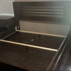 King Bedroom Set With Box Springs 