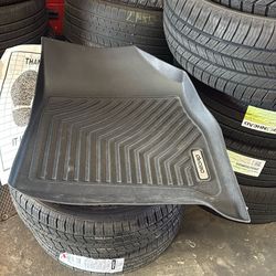 23 Chevy Traverse Oedro Floor Mats