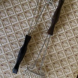 2 Cutco Whisks
