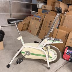 Vintage Tunturi Ergometer Mechanical Stationary Exercise Bicycle Adjustable Resistance, Seat Handlebars (MPH GAUGE DOES NOT WORK) West Las Vegas See M