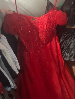 Red prom