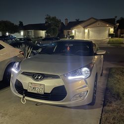 2016 Hyundai Veloster AS IS. 