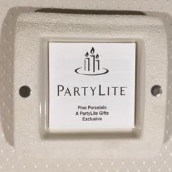 PartyLite White Pillows