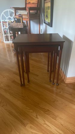 Stacking tables set of 3