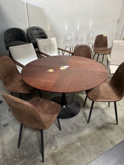 $175.00 !!! New 47.2” Round Wooden Dining Table + 4 Chairs Set
