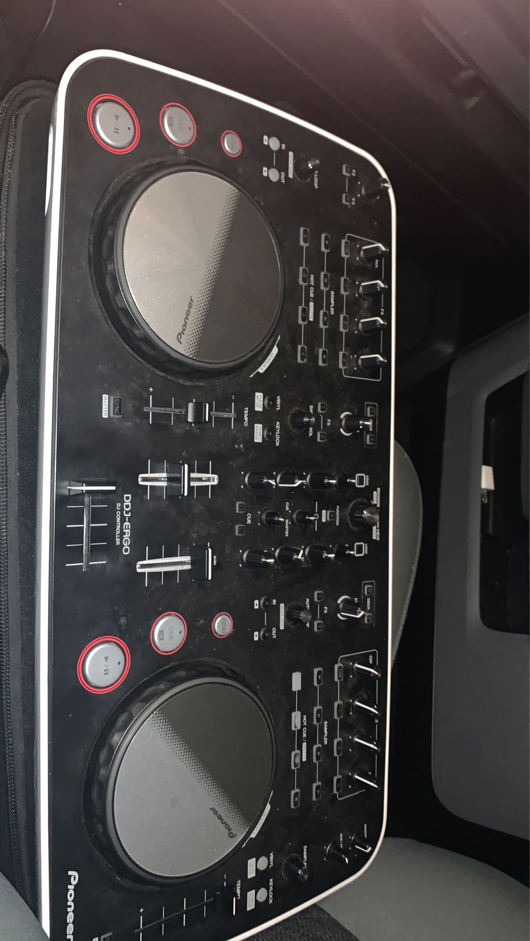 DJ mix deck it been use just to time best offer