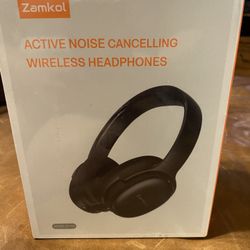 NEW- Zamkol Noise Cancelling Wireless Headphones