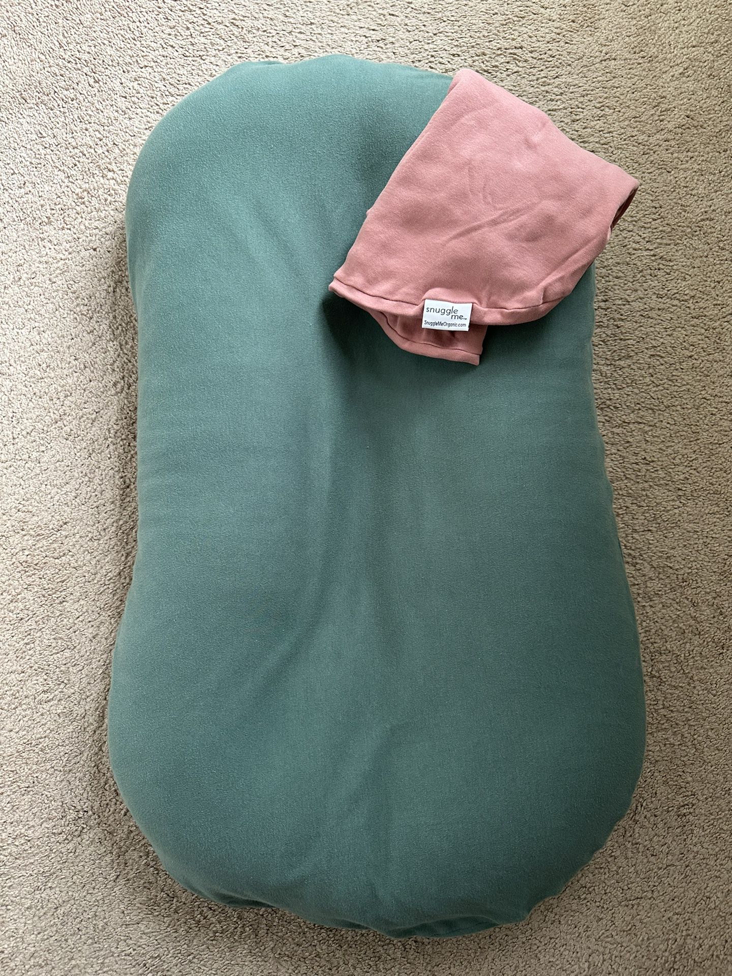 Snuggle Me Baby Lounger With 2 Covers