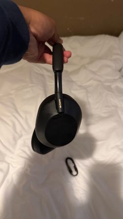 Sony  Xm5 Over-Ear Wireless Headphones Black
