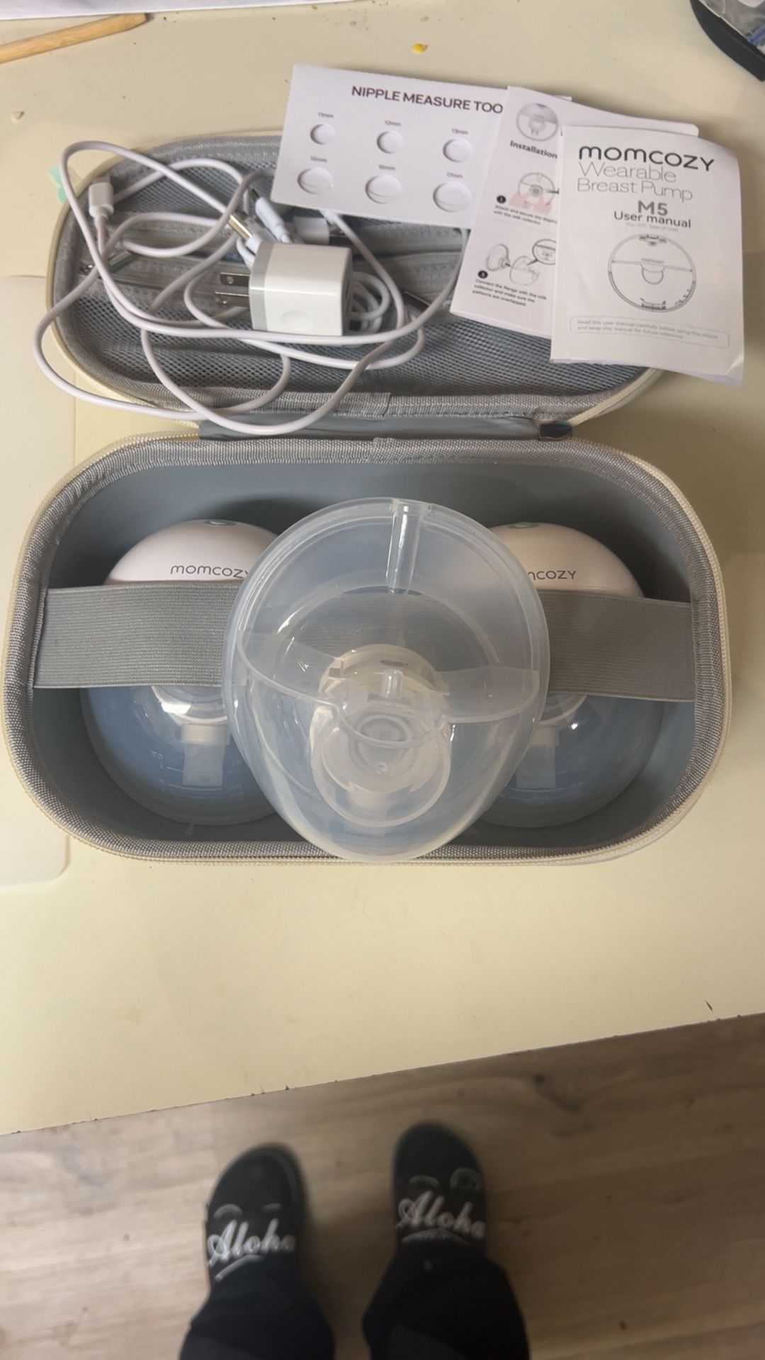 Mom Cozy M5 Hands Free Pump