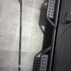 Bauer Elevate Carbon Stick (righty)