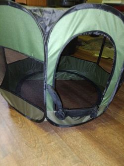 Cat enclosed playpen