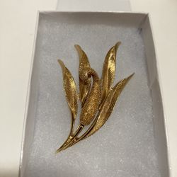 Monet Gold Tone Brooch Elegant