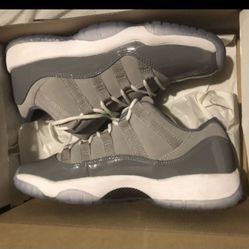Low Jordan 11s