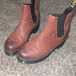 Dr Martens Chelsea boots Size 9