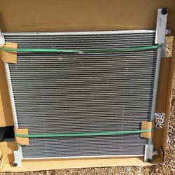 1994-2000 Peterbilt 377-379 Series Condenser HDH010138